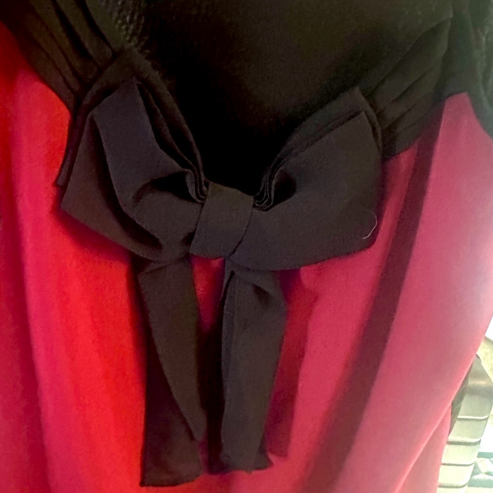 Bisou Bisou women's top. Black and red. Medium